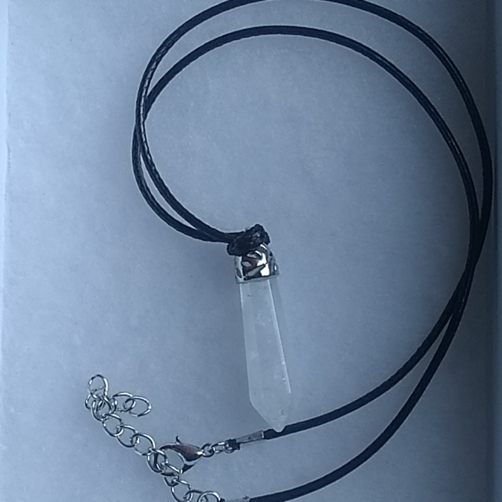 NWOT Crystal Quartz Necklace - Picture 1 of 5